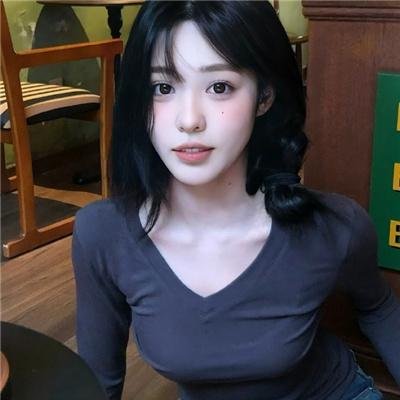 怪笑少女